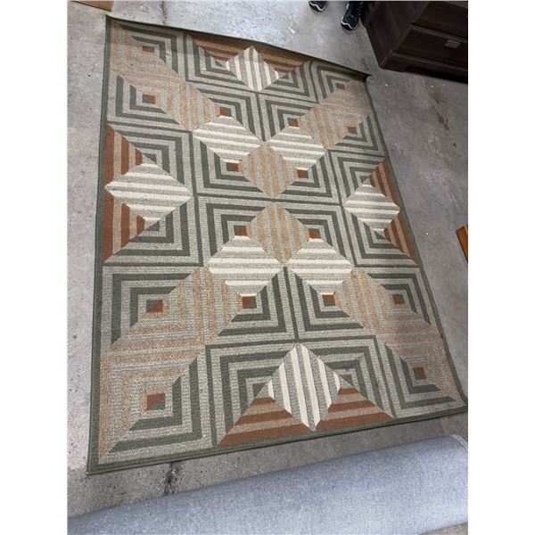 Area carpet 85"x62"