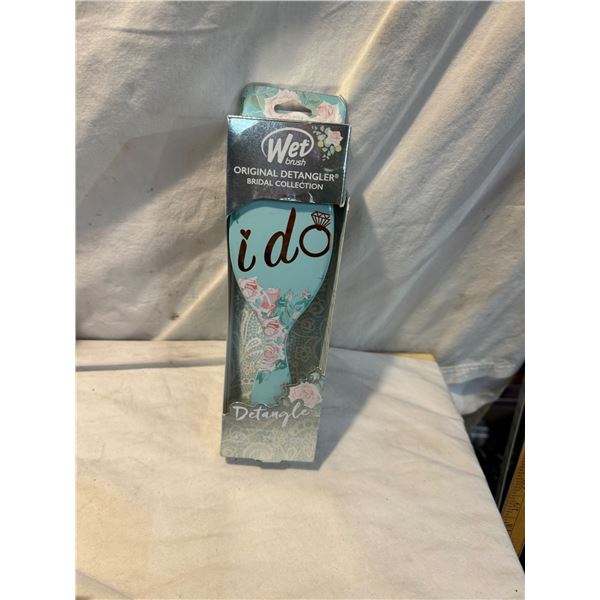Wet brush pro detangler bridal collection
