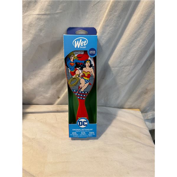 Wet brush pro detangler limited edition DC