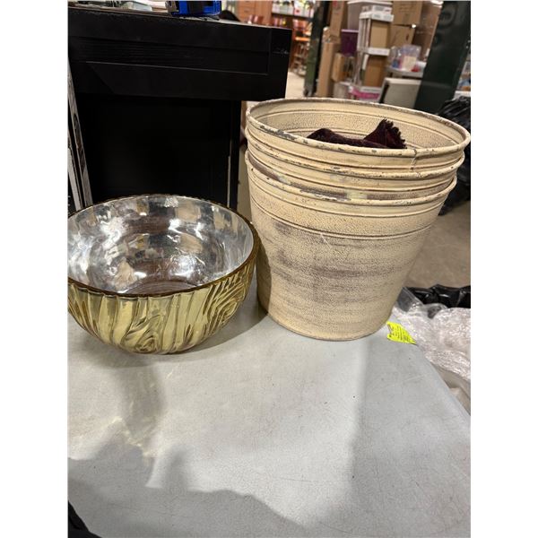 Planters and scarf