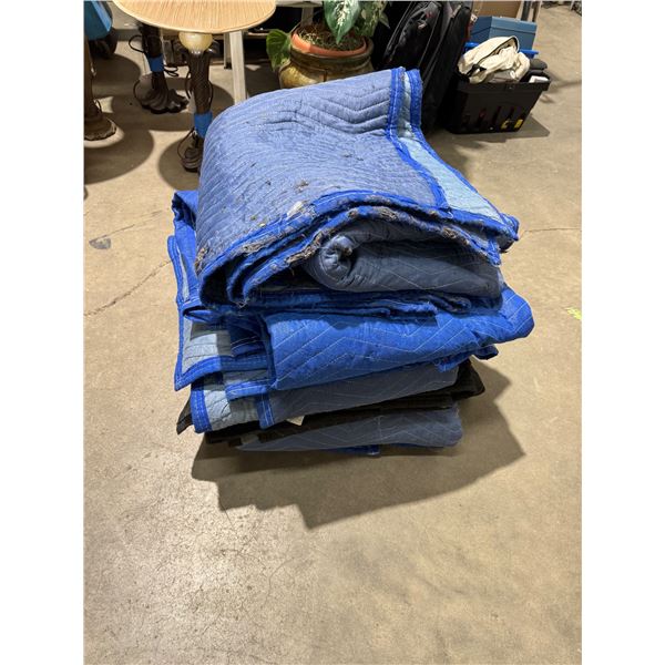 5 moving blankets