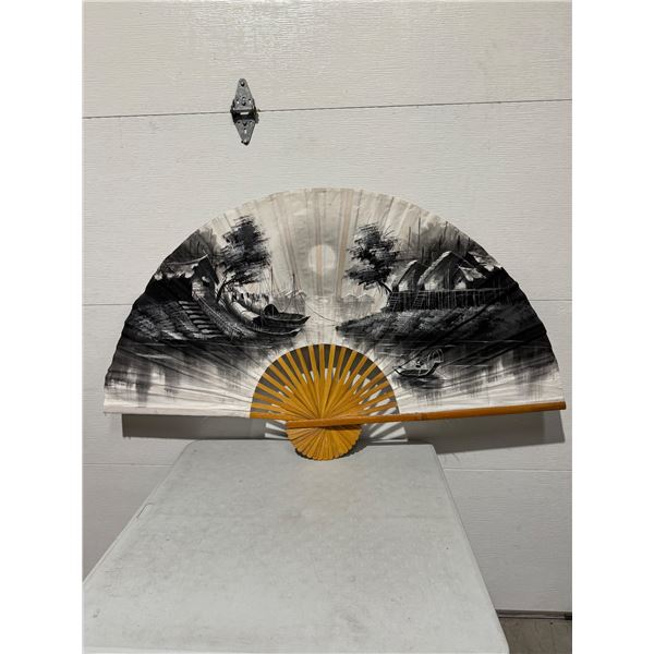 Hand painted fan