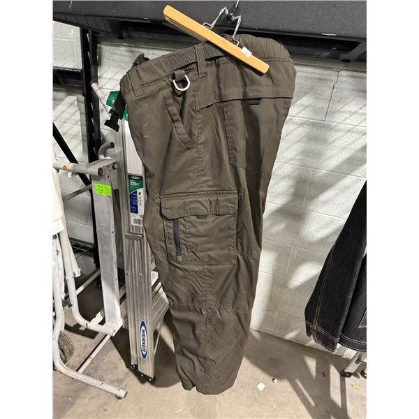BC clothing xl 30