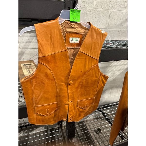 Leather vest 38