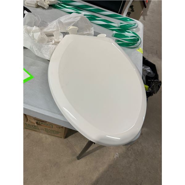 Toilet seat