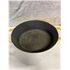 Image 3 : Mid century Robert Markey Dutch oven