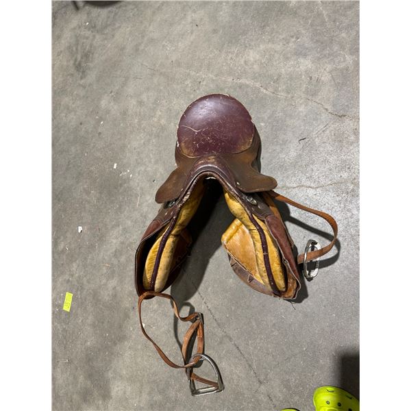 Saddle