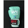 Image 1 : PAIGE VANSANT SIGNED UFC FIGHT GLOVE (GCG HOLO)