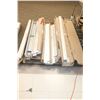 Image 2 : LOT DE LUMINAIRES DEL ET PIÈCES ASST