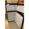 Image 2 : MINI FRIGO CLAIRLONE 19"x20"x34"