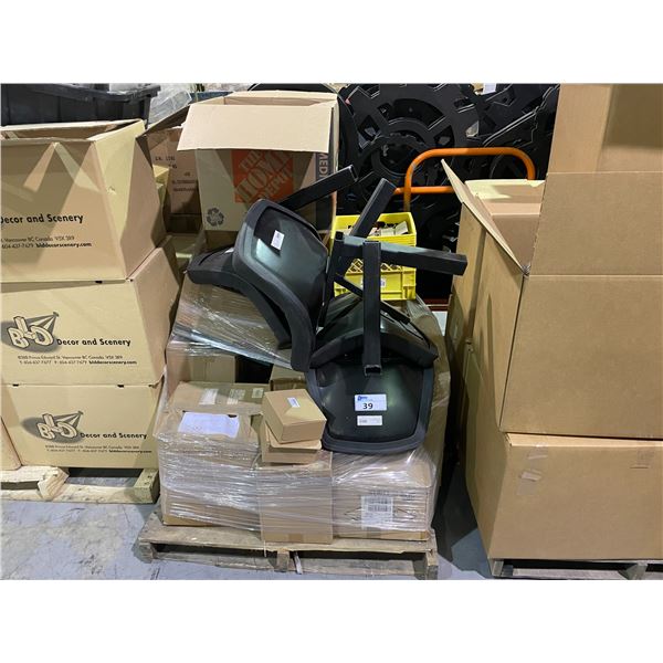 PALLET OF ASSORTED CRYSTAL STYLE PENDANTS, SUSPENDED CHAIRS, & ASSORTED DECORATIVE ITEMS