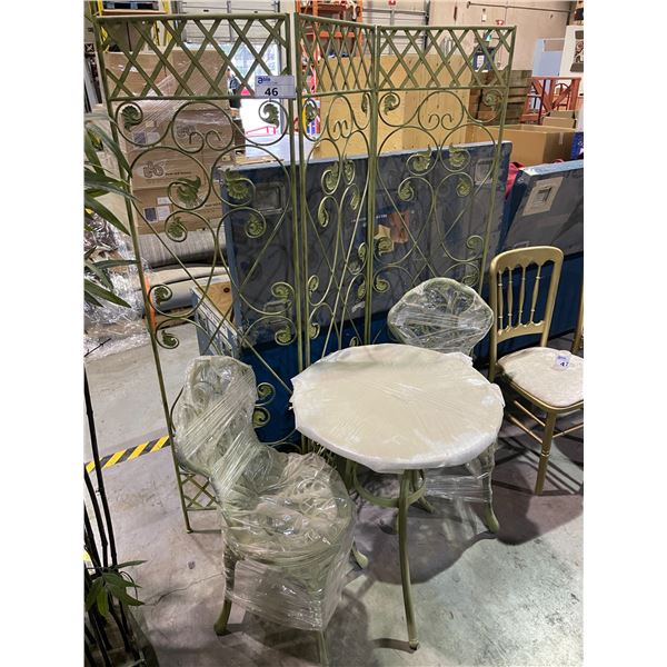GREEN METAL OUTDOOR CAFE STYLE TABLE WITH 2 CHAIRS & BIFOLD SCREEN