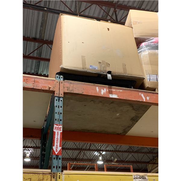 PALLET OF ASSORTED LARGE CHRISTMAS BULBS & DECORATION ITEMS