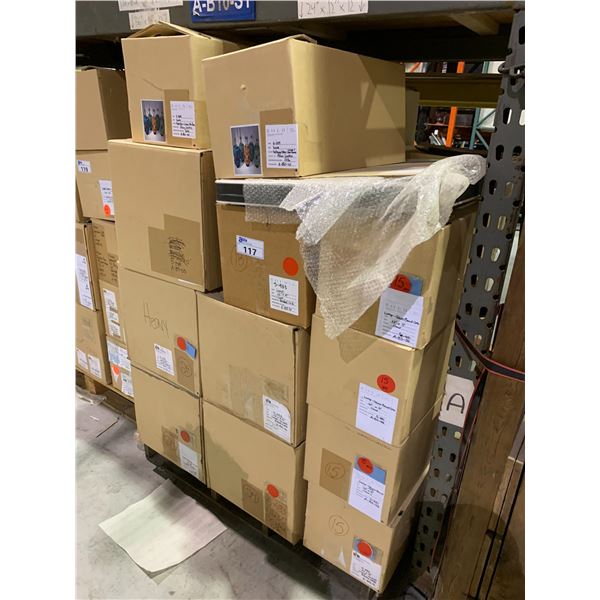 PALLET OF ASSORTED EVENT LAMPS & DECOR ITEMS