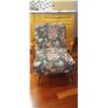 Image 1 : Vintage Floral Pattern Chair