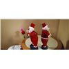 Image 2 : Set Of Musical Santa Statues