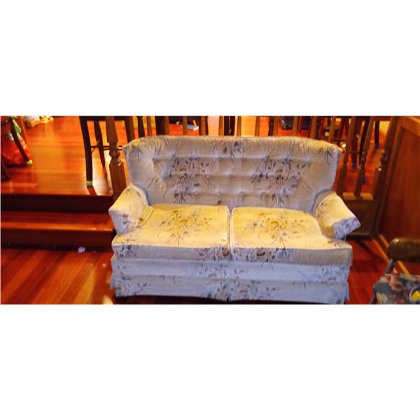 Vintage Floral Love Seat 57L x 35W x 32H