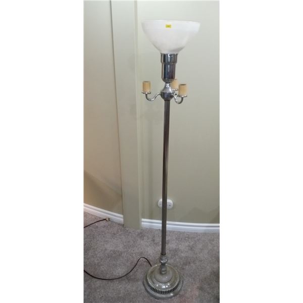 Vintage Candelabra Style Standing Lamp 63T