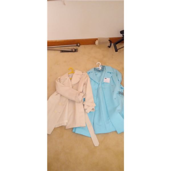 Set Of Womens Fall Coats Small - Medium