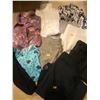 Image 1 : Assorted Womens Clothing Small - Medium