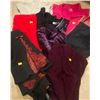 Image 1 : Assorted Womens Clothing Small - Medium