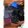 Image 1 : Assorted Mens Clothing Small - Medium