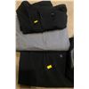 Image 2 : Assorted Mens Clothing Small - Medium