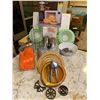 Image 1 : Assorted Home And Kitchen Goods