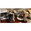 Image 1 : Large Assortment Of Miscellaneous Kitchen Goods