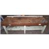 Image 2 : POWERED WOOD WORKBENCH WITH VICE ATTACHED AND