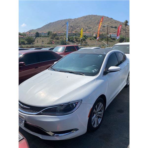 2015 Chrysler 200 Limited - CLEAN/119,600