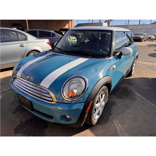 2009 Mini Cooper - SALVAGED/79,445 Mi