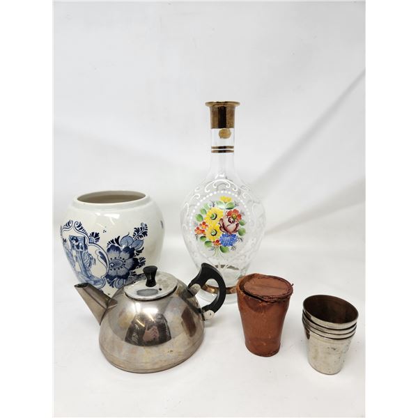Mini Tea Kettle, 4 Shot Glasses, and 2 Vases Lot