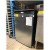 Image 1 : *NL* DANBY DESIGNER STAINLESS STEEL SINGLE DOOR ELECTRIC BAR REFRIGERATOR