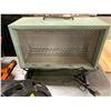 Image 2 : *NL* STAGE LIGHT, HALOGEN LIGHT & TWO SPACE HEATERS