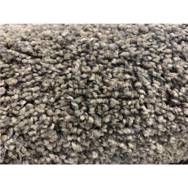 *NL* LARGE ROLL OF APPROX. 12'W LIGHT GREY MEDIUM SHAG COMMERCIAL CARPET