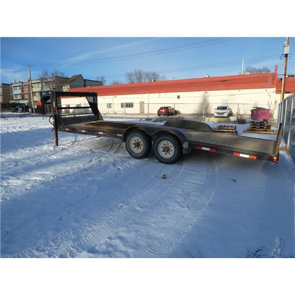 2004 -Gooseneck Flat Bed Trailer 23 foot long