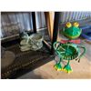 Image 4 : Frog, Lily Pad, Animal Garden Décor, Plat Pots (1 Broken) and Garden Stakes