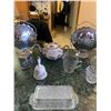 Image 3 : Large Glass Vase, Pair of 3 Tiered Serving Dishes, Staggered Candle Holders, Tealights/Holders, Anni