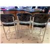 Image 3 : 5 Kitchen Chairs Upholstered in Modern Charcoal & Beige Fabric - Like New