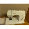 Image 2 : Singer 7462 Sewing Machine & 4 Drawer Cabinet