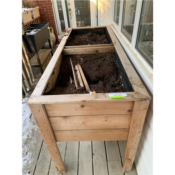 Wood Double Planter Box w Dirt