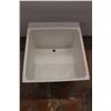 Image 2 : * Laundry Tub - 25 x 23