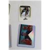 Image 4 : (5) Hockey Cards includes HOF Gretzky, Selanne, Hasek, Roy,Federov, plus Looney Toons Card Pack - Se