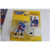 Image 3 : (3) Wayne Gretzky Items - (2) Cereal Boxes, Figurine - Sealed
