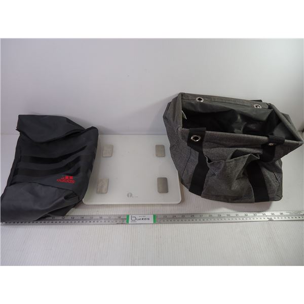 Smart Scale (untested) and (2) Multi Purpose bags