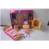 Image 5 : Barbie Bedroom Play Set