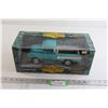 Image 1 : ERTL American Muscle 1957 Chevrolet Cameo Die Cast - 1/18