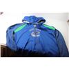 Image 5 : Vancouver Canucks Hoodie (size lg) - Canucks Long Sleeve T-Shirt (size med)
