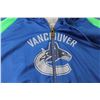 Image 6 : Vancouver Canucks Hoodie (size lg) - Canucks Long Sleeve T-Shirt (size med)